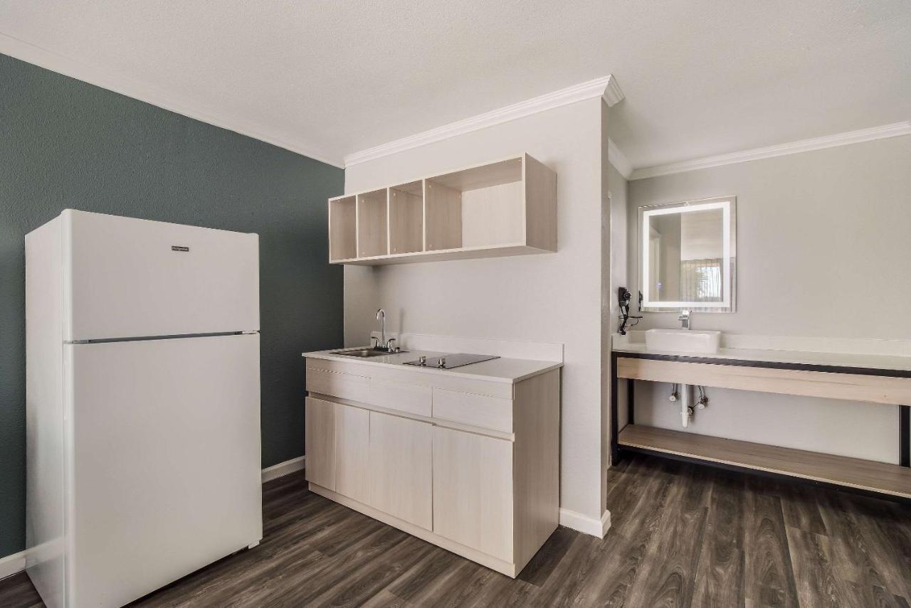 Mainstay Suites Florence Ngoại thất bức ảnh
