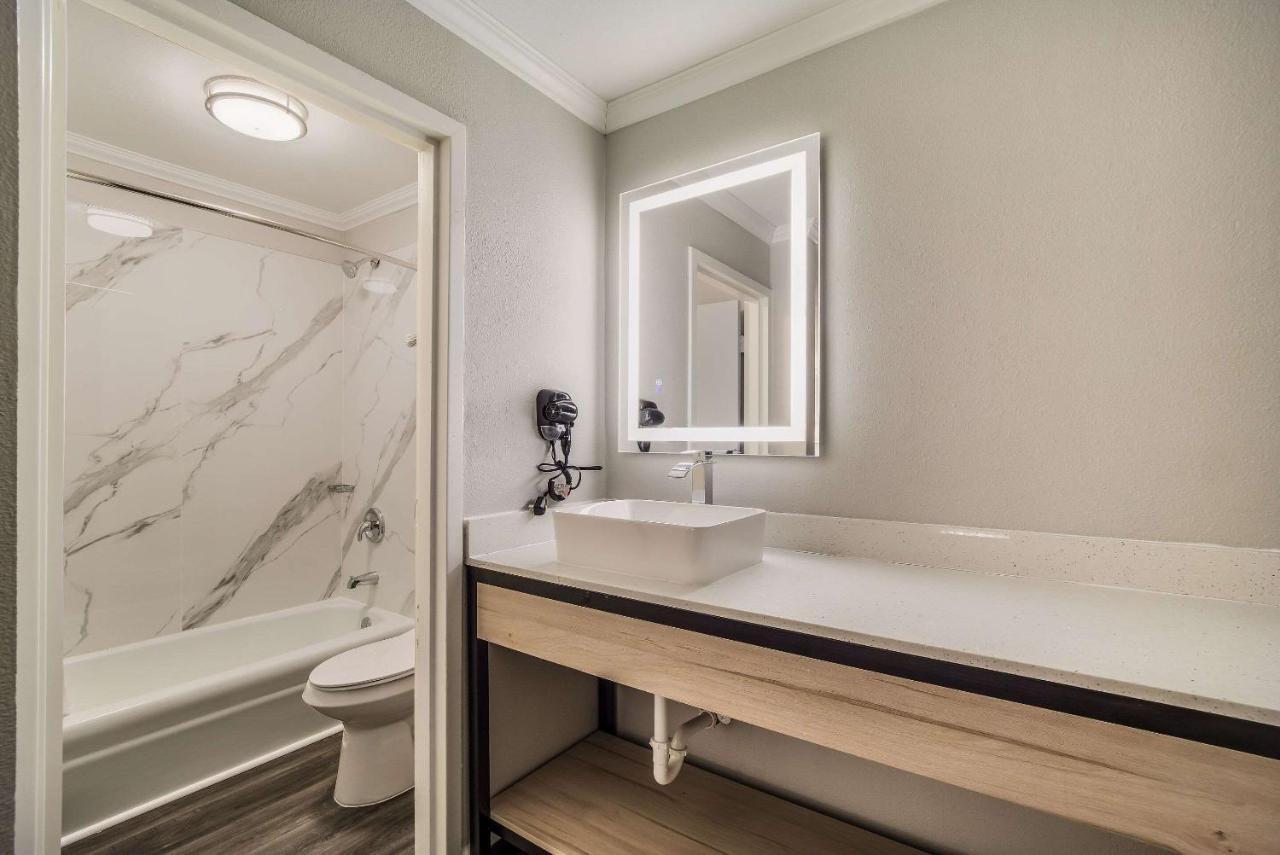Mainstay Suites Florence Ngoại thất bức ảnh