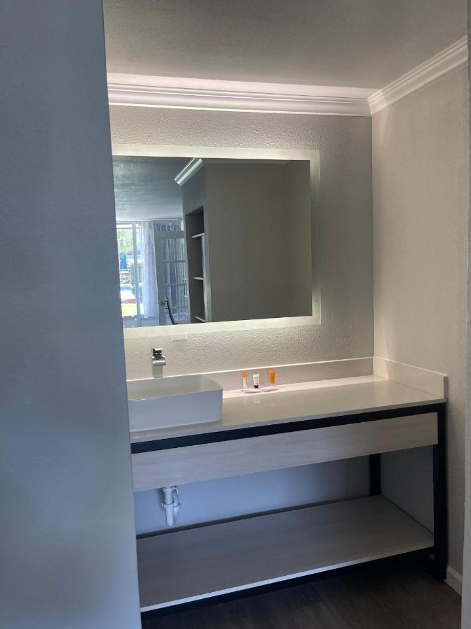 Mainstay Suites Florence Ngoại thất bức ảnh